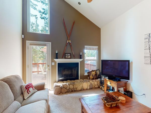 Yosemite Area Home 984579