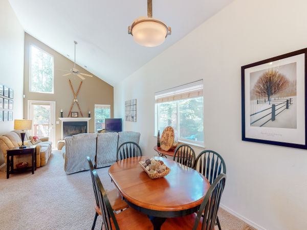Yosemite Area Home 984579