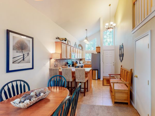 Yosemite Area Home 984579