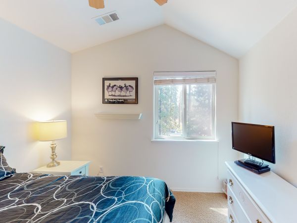 Yosemite Area Home 984579