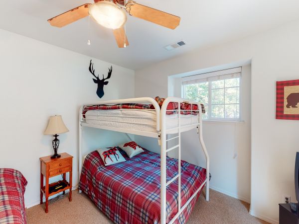 Yosemite Area Home 984579