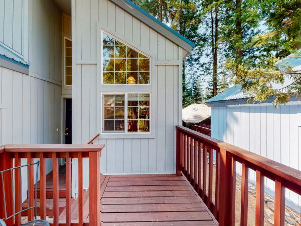 Yosemite Area Home 984579