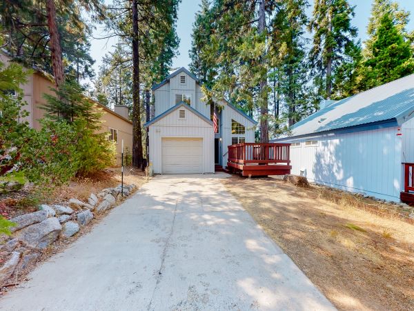 Yosemite Area Home 984579