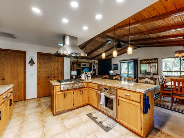 Yosemite Area Home 984584