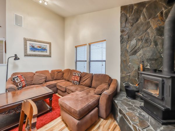 Yosemite Area Home 984585
