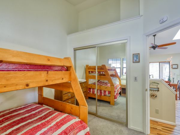 Yosemite Area Home 984585