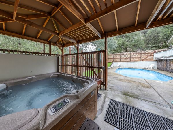 Yosemite Area Home 984585