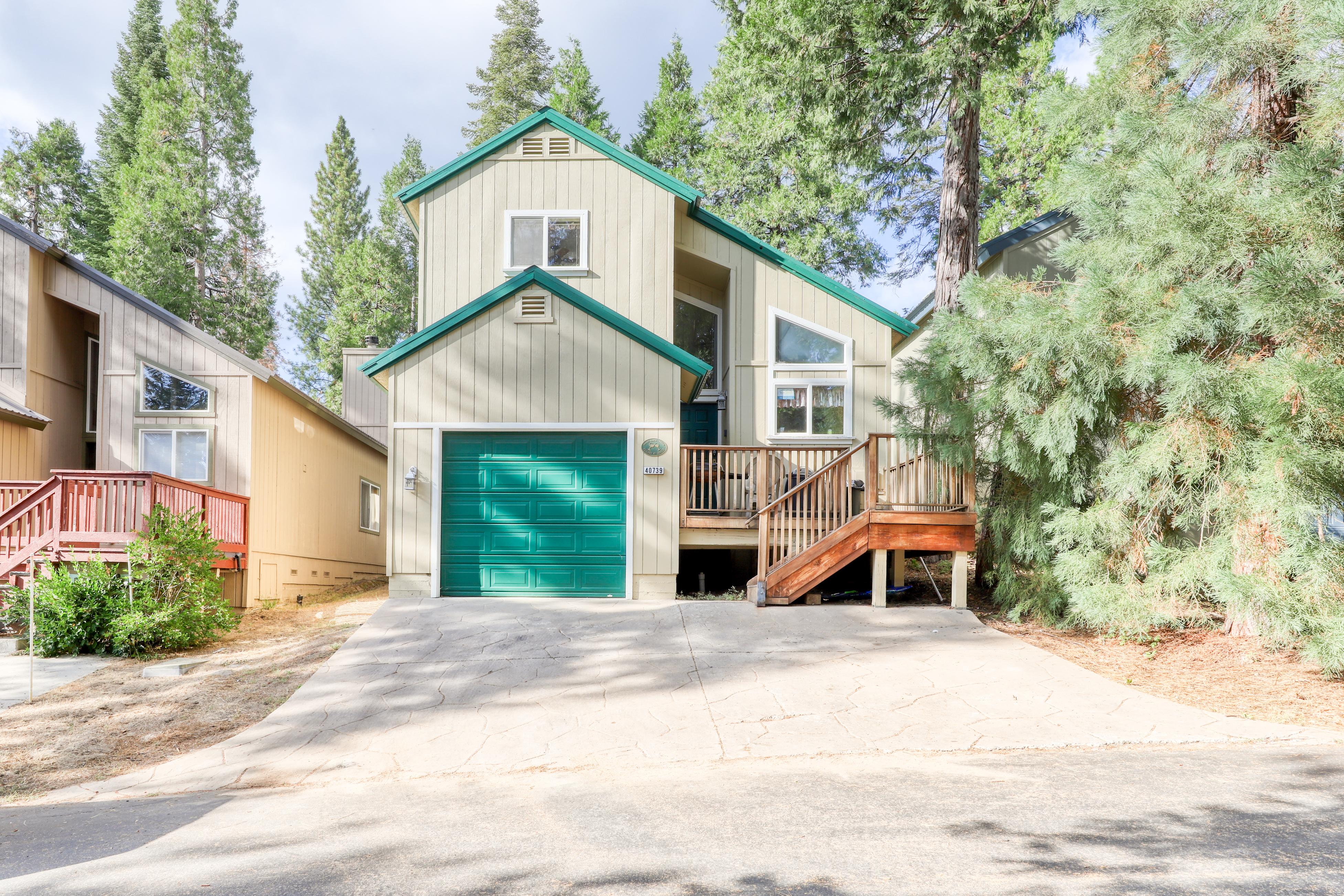 Yosemite Area Home 984586