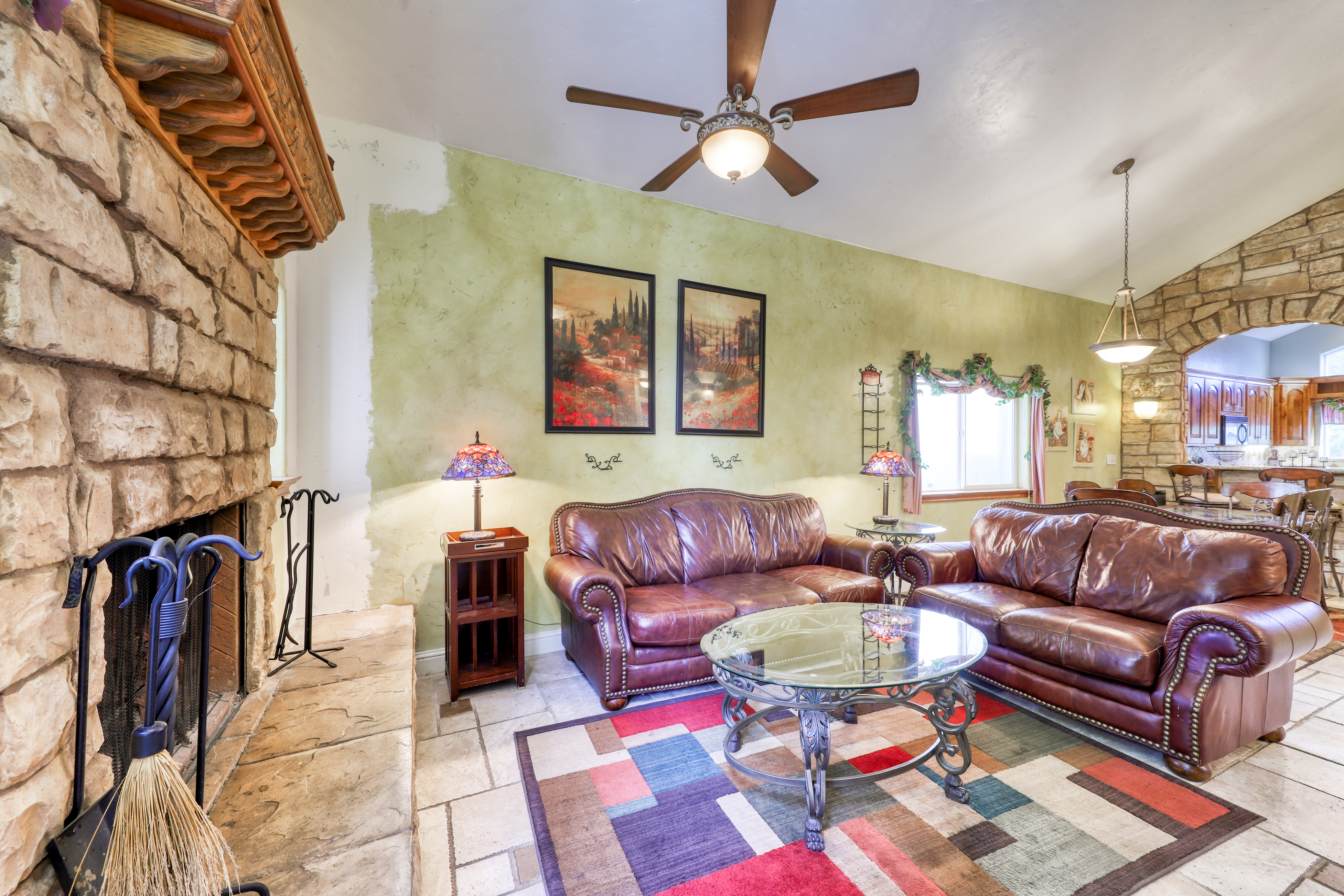 Yosemite Area Home 984586