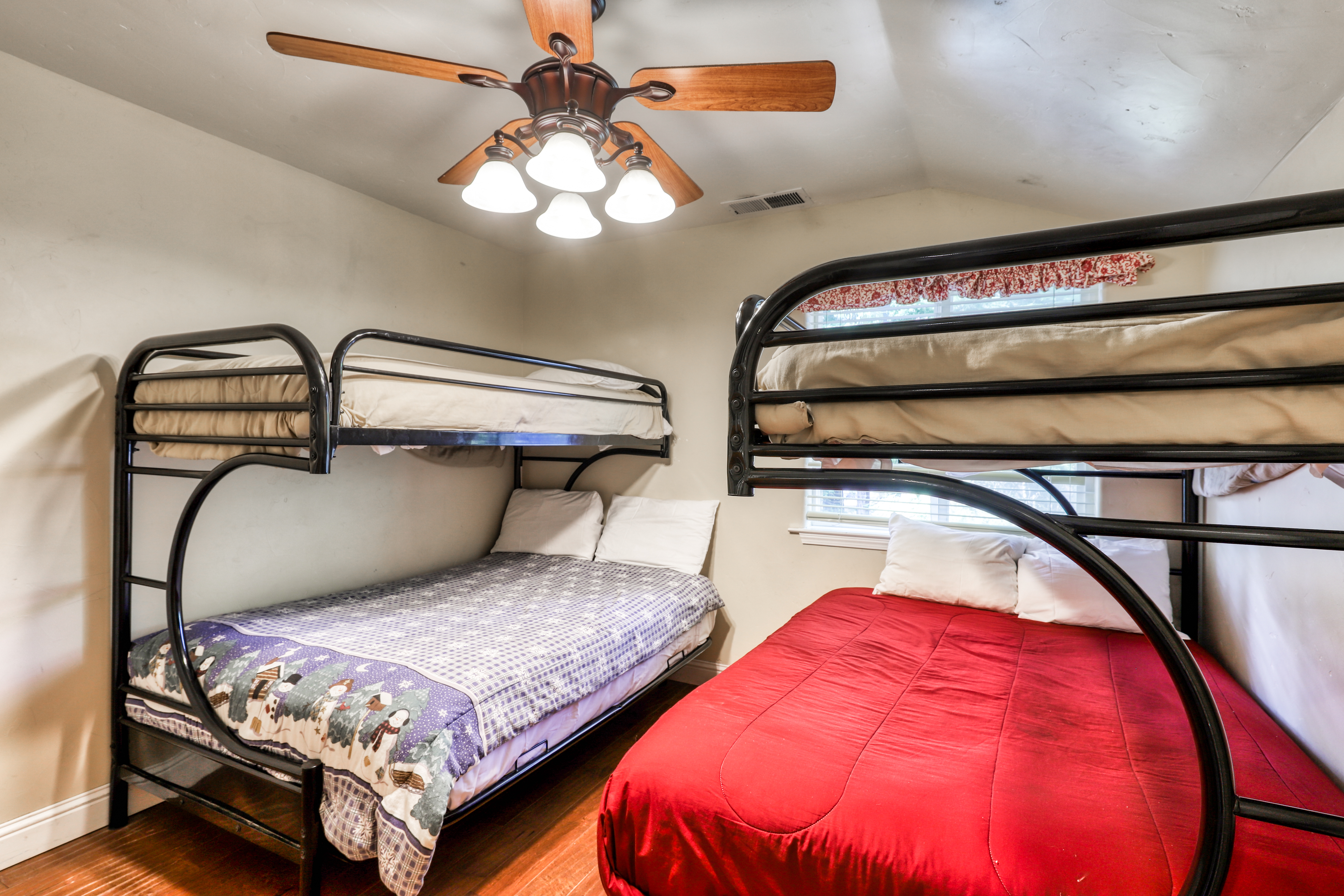 Yosemite Area Home 984586