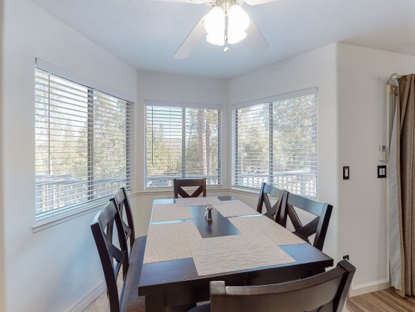 Yosemite Area Home 984587