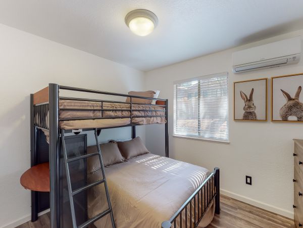 Yosemite Area Home 984587