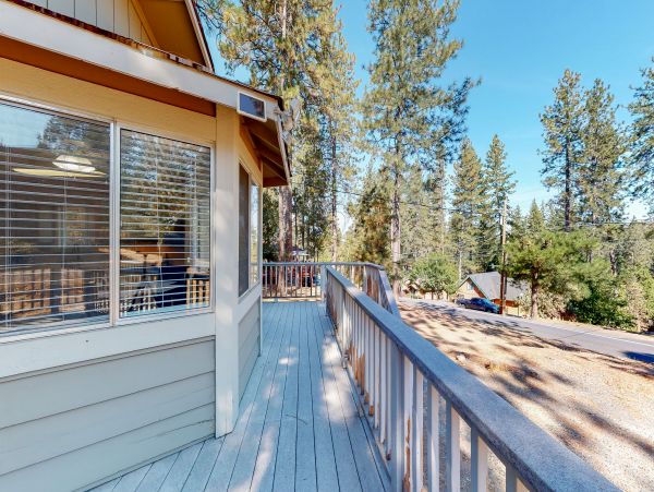 Yosemite Area Home 984587