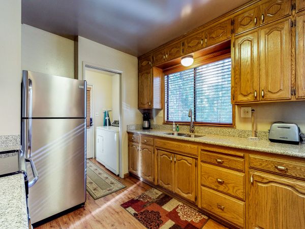 Yosemite Area Home 984591