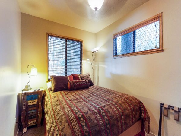 Yosemite Area Home 984591