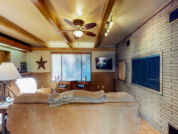 Yosemite Area Home 984591