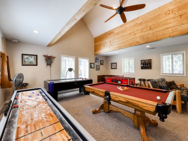 Yosemite Area Home 984592