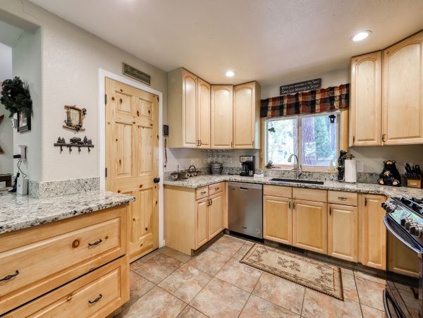 Yosemite Area Home 984592