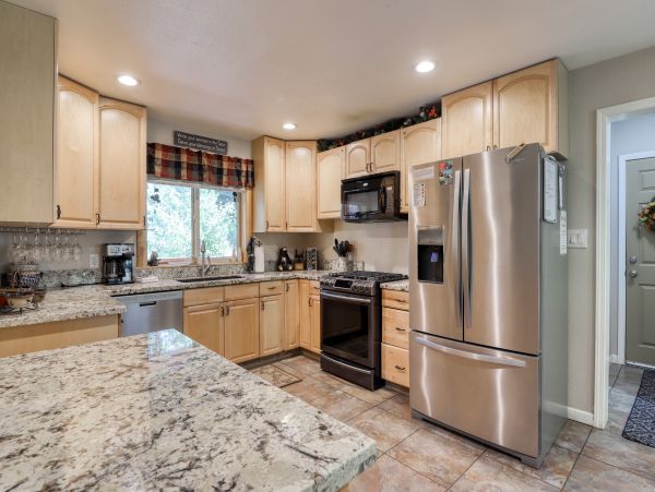 Yosemite Area Home 984592