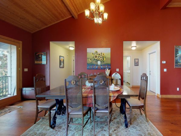 Yosemite Area Home 984593