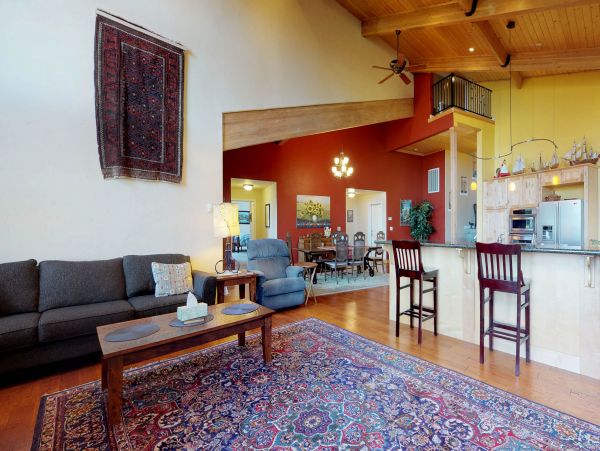 Yosemite Area Home 984593