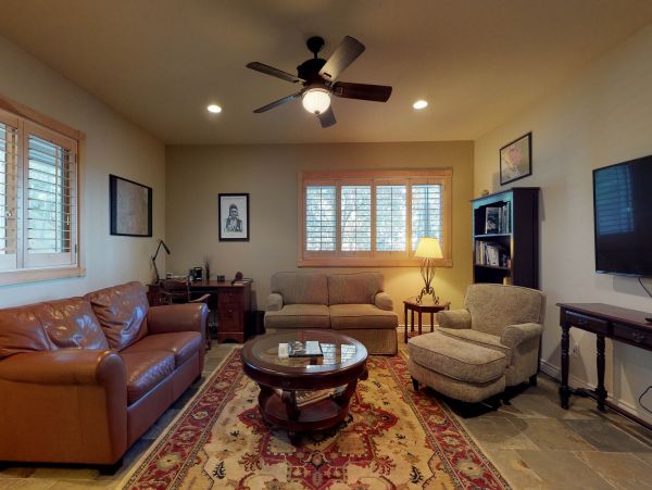 Yosemite Area Home 984593