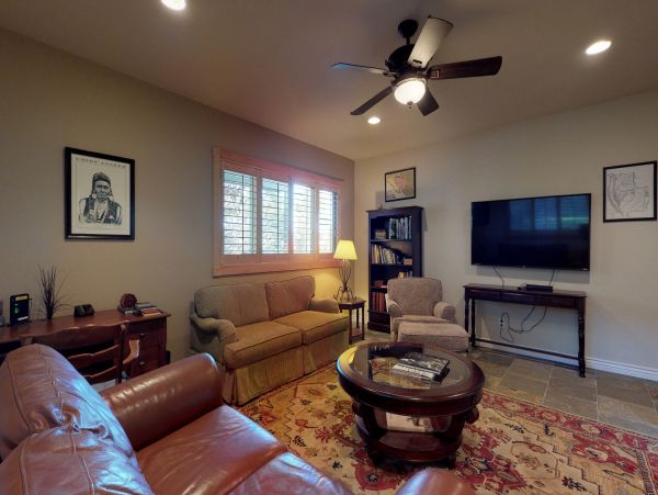 Yosemite Area Home 984593