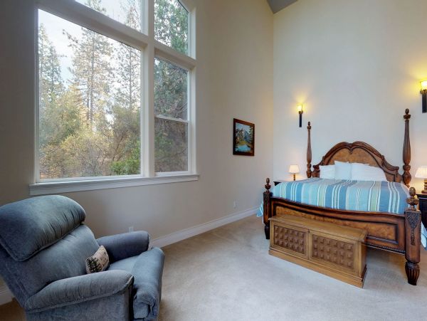 Yosemite Area Home 984593