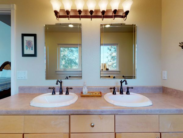 Yosemite Area Home 984593