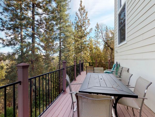 Yosemite Area Home 984593