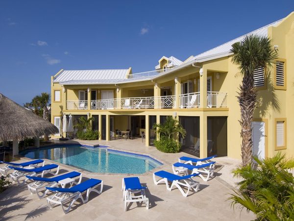 Steps to Beach Turks and Caicos Vacation Home + Guest House