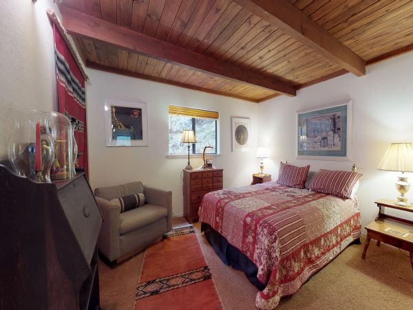 Yosemite Area Home 984595