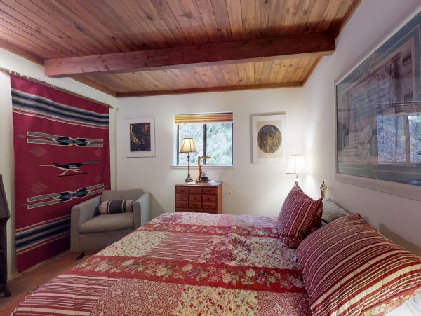 Yosemite Area Home 984595
