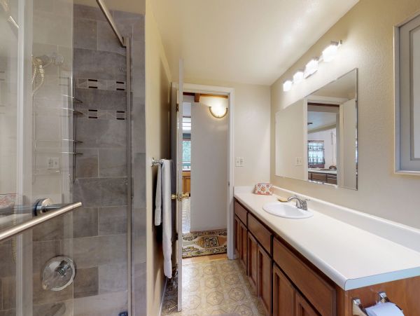 Yosemite Area Home 984595