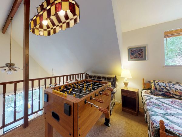 Yosemite Area Home 984595