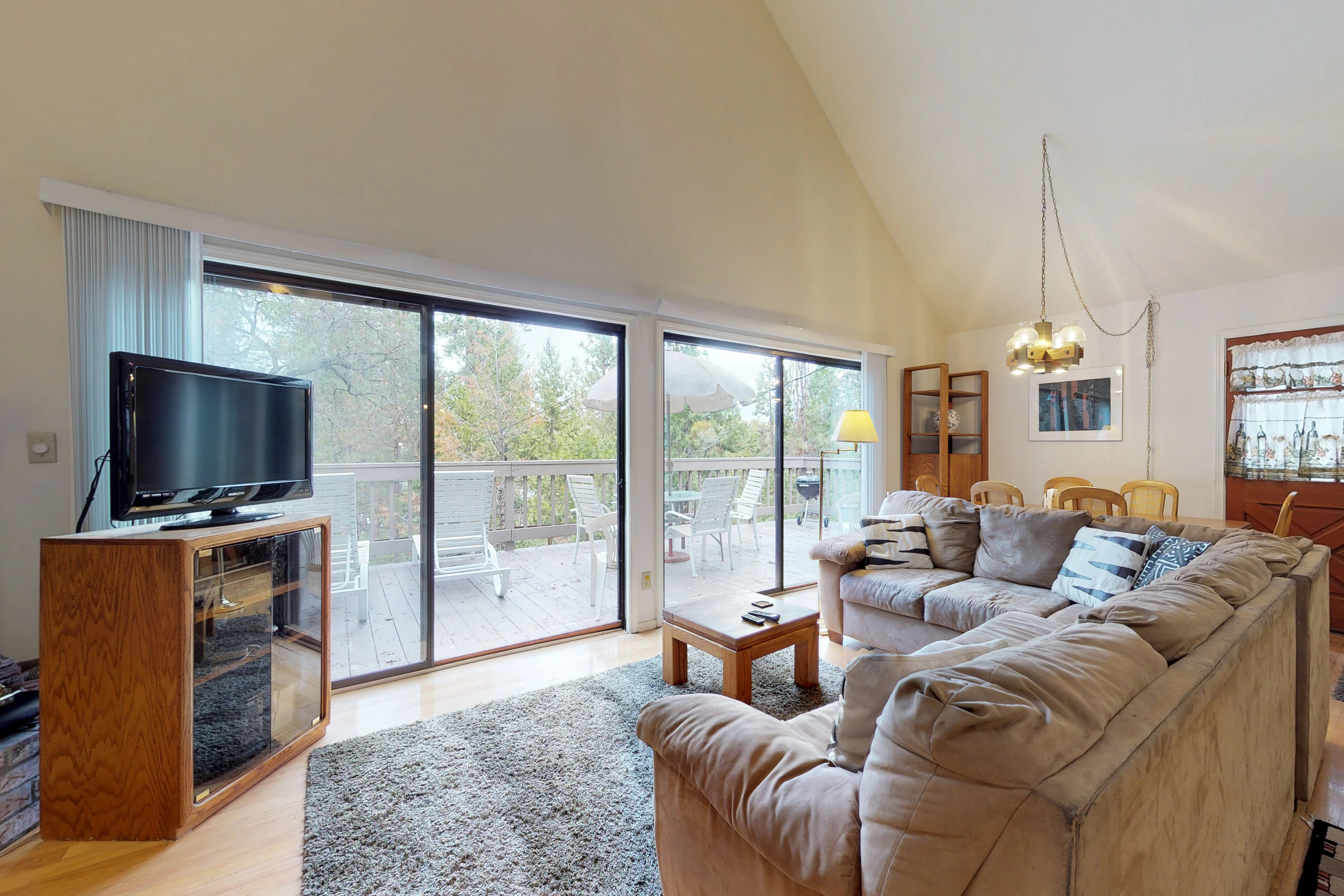 Yosemite Area Home 984595