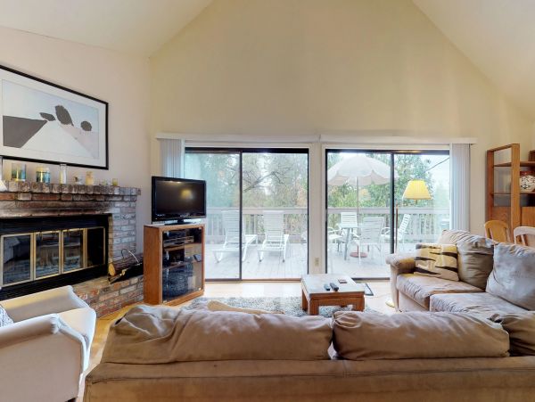 Yosemite Area Home 984595