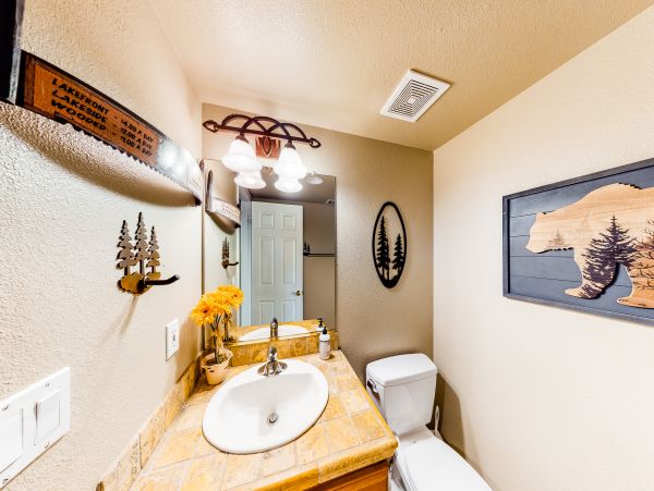 Yosemite Area Home 984596