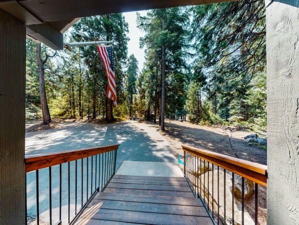 Yosemite Area Home 984596