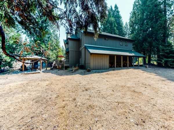 Yosemite Area Home 984596