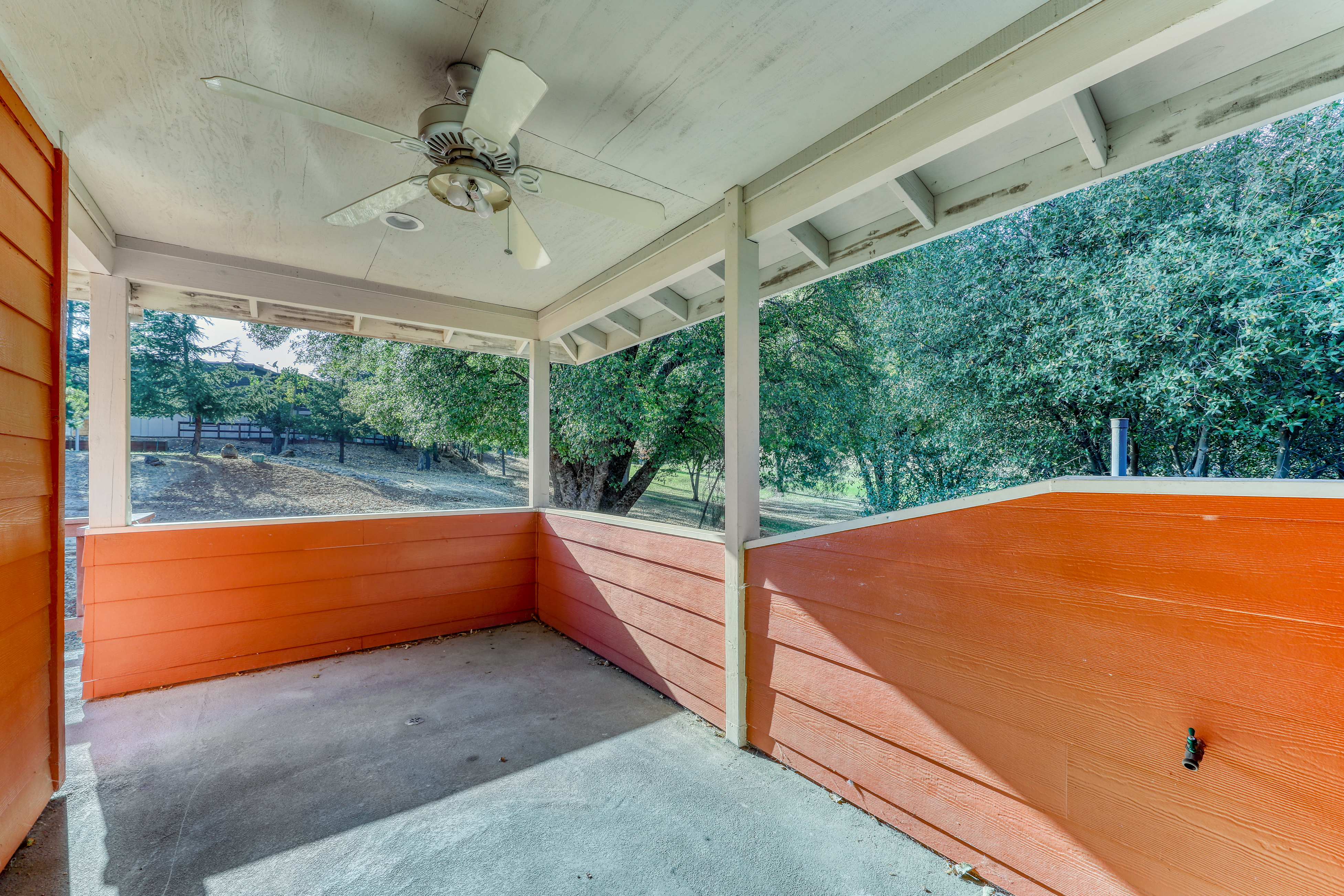 Yosemite Area Home 984600