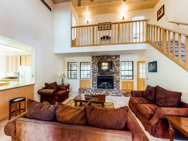 Yosemite Area Home 984602