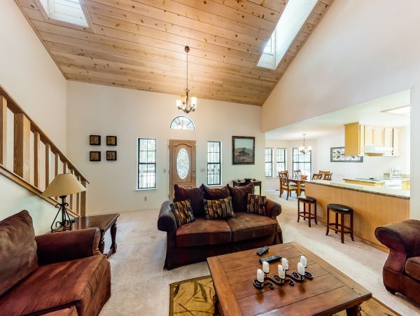 Yosemite Area Home 984602