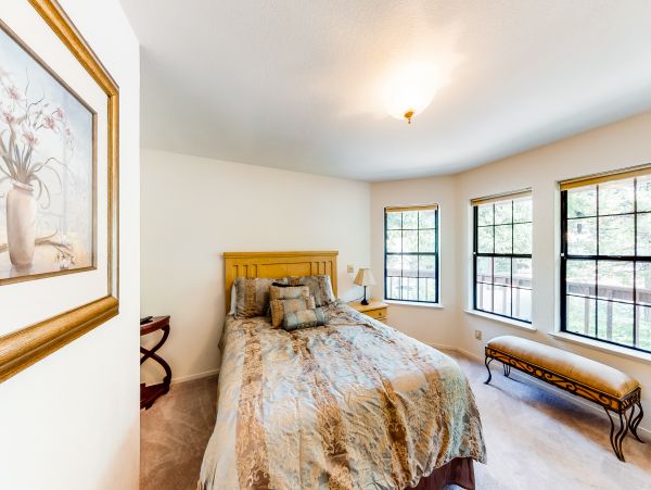 Yosemite Area Home 984602