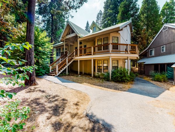 Yosemite Area Home 984602
