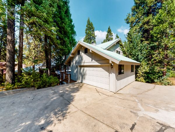 Yosemite Area Home 984602