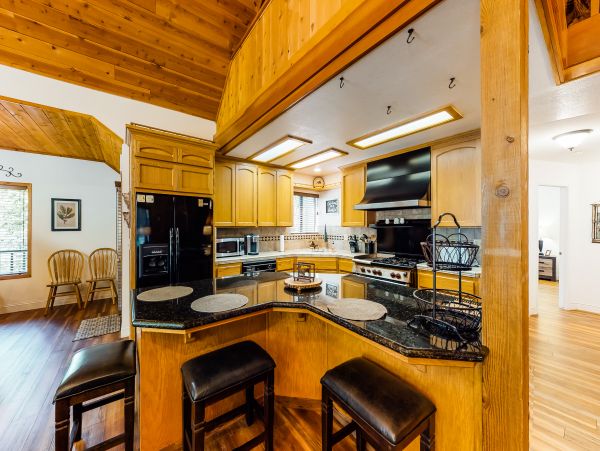 Yosemite Area Home 984603
