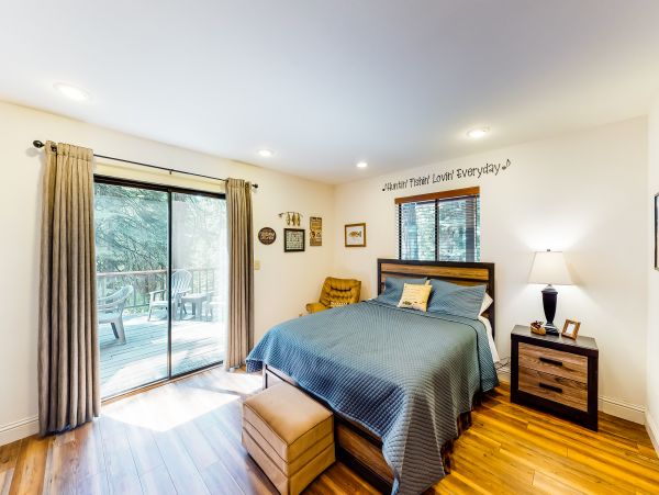 Yosemite Area Home 984603