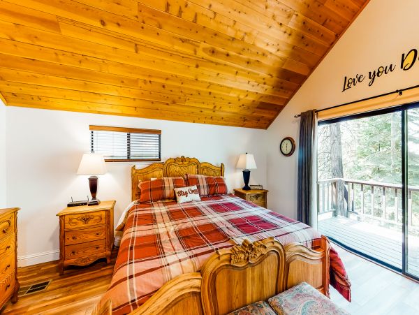 Yosemite Area Home 984603