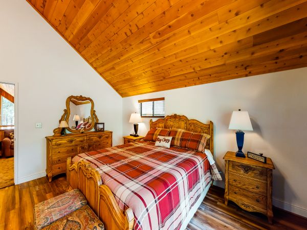 Yosemite Area Home 984603